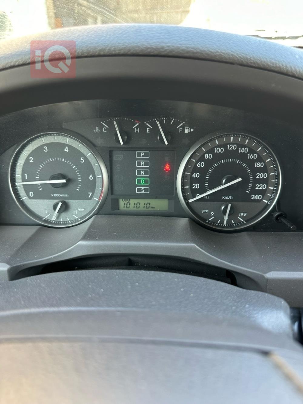 تۆیۆتا لاند کروزەر